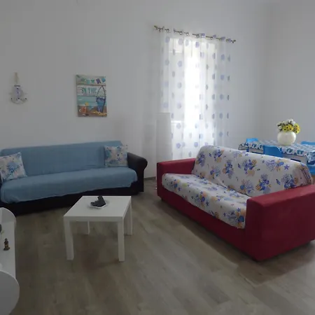 Tra Il Mare E Il Borgo - * Pulsano